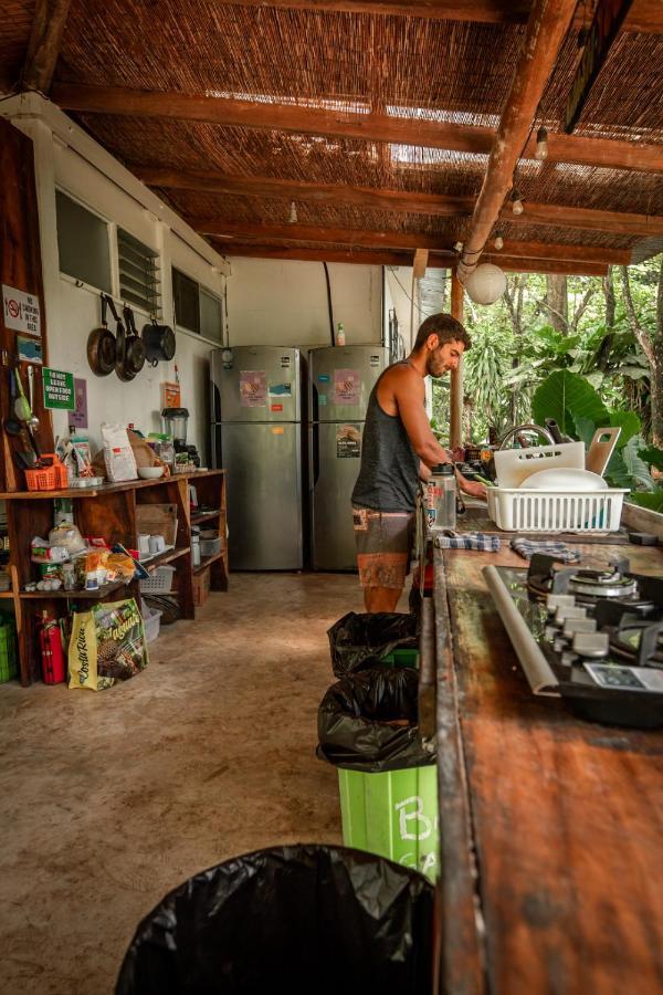 Akih Pods Hostel Playa Santa Teresa  Luaran gambar