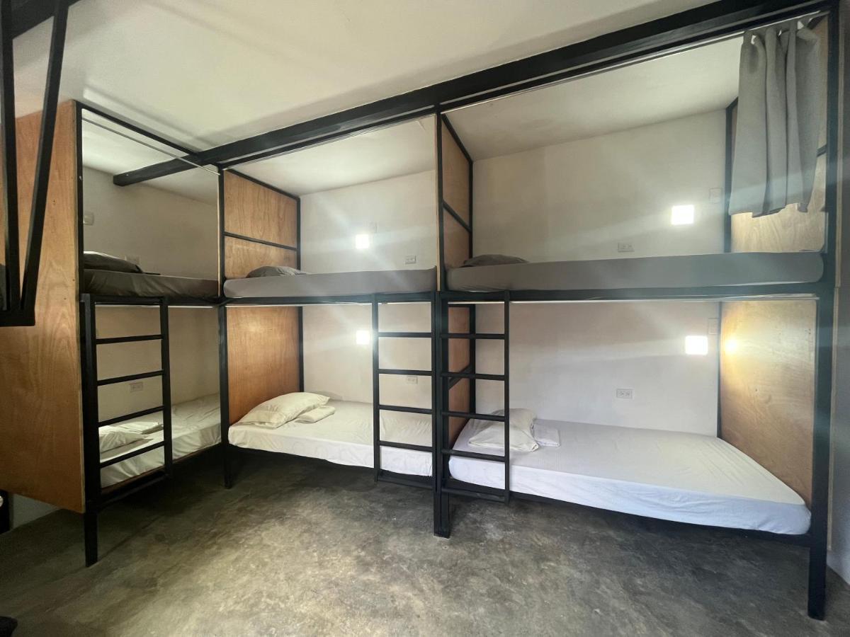 Akih Pods Hostel Playa Santa Teresa  Luaran gambar