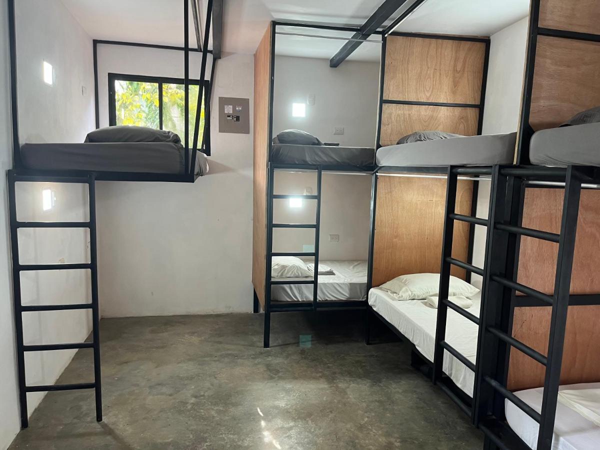 Akih Pods Hostel Playa Santa Teresa  Luaran gambar