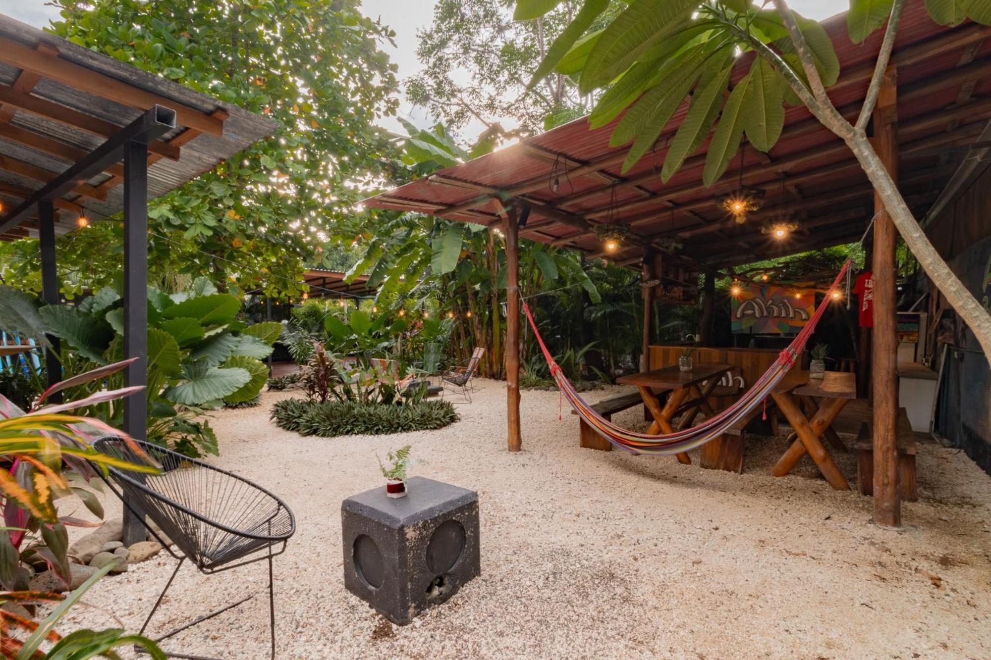 Akih Pods Hostel Playa Santa Teresa  Luaran gambar